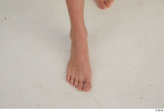 Kate Jones foot nude 0004.jpg